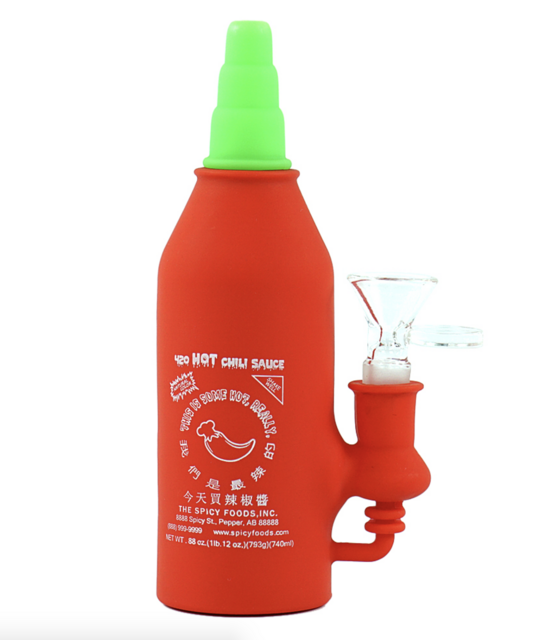 SILICONE CHILI BOTTLE PIPE 6.7" H83